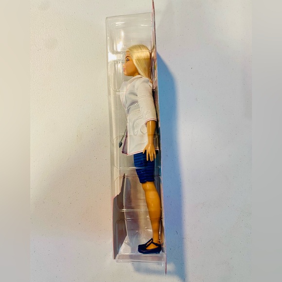 2018 Barbie Doctor - Picture 4 of 4